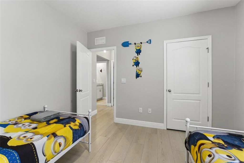 Photo of 7635 OAKMOSS LOOP