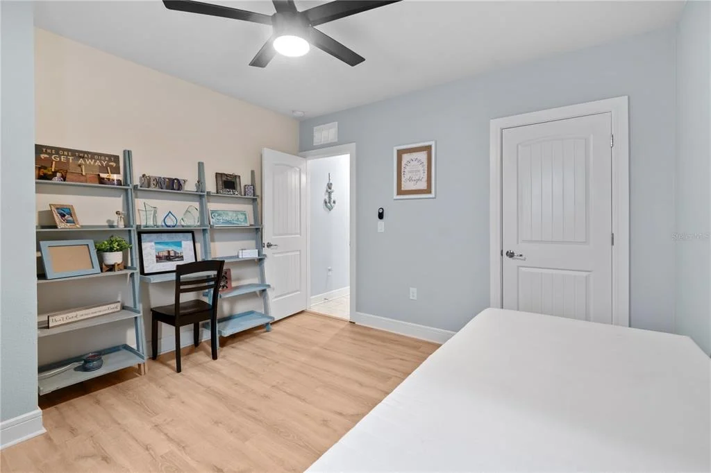 Photo of 9109 ROYAL RIVER CIRCLE