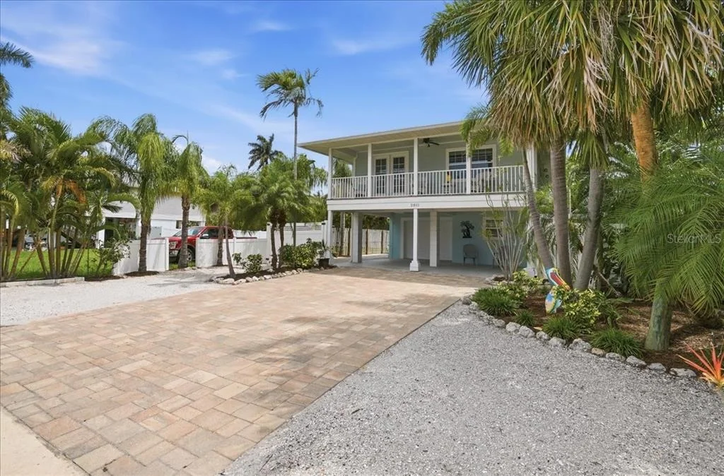 Photo of 2811 GULF DRIVE