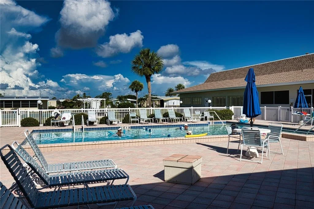 Photo of 653 LOS ALTOS