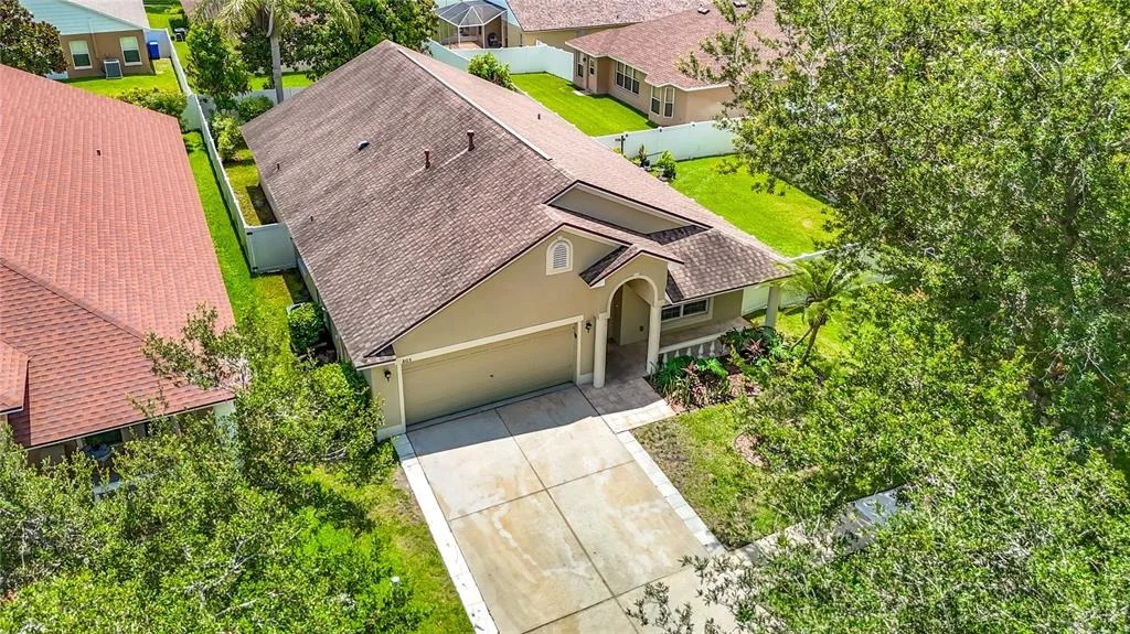 Photo of 805 LESA GLEN PLACE