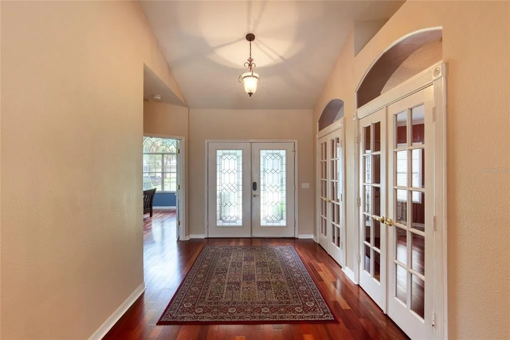 Photo of 5 WATERCLIFF LANE