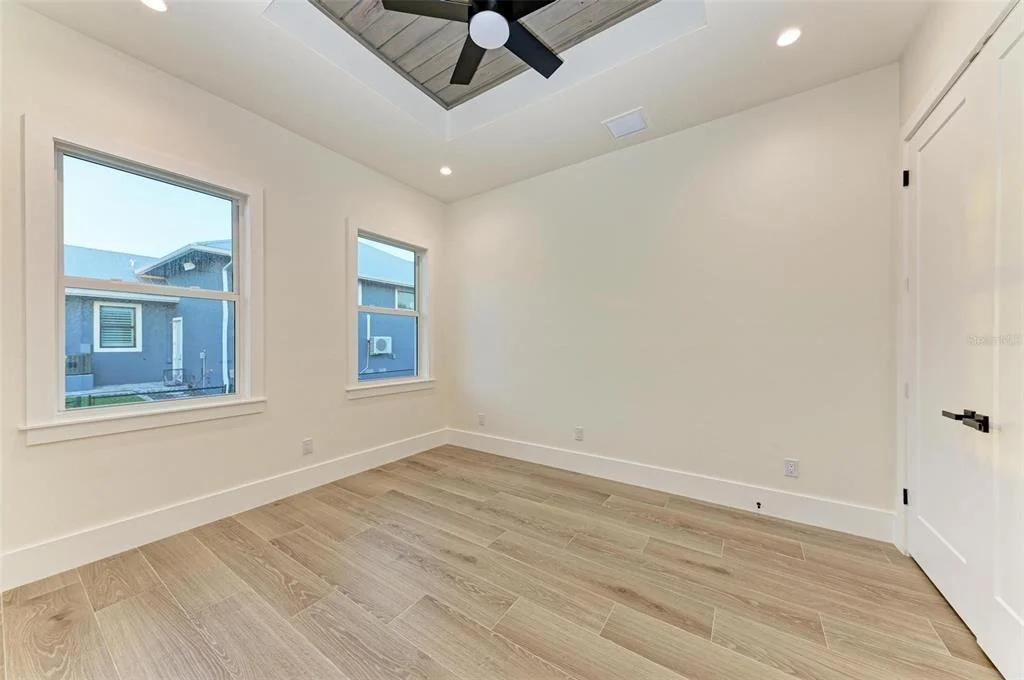 Photo of 6100 RIVERSIDE DRIVE