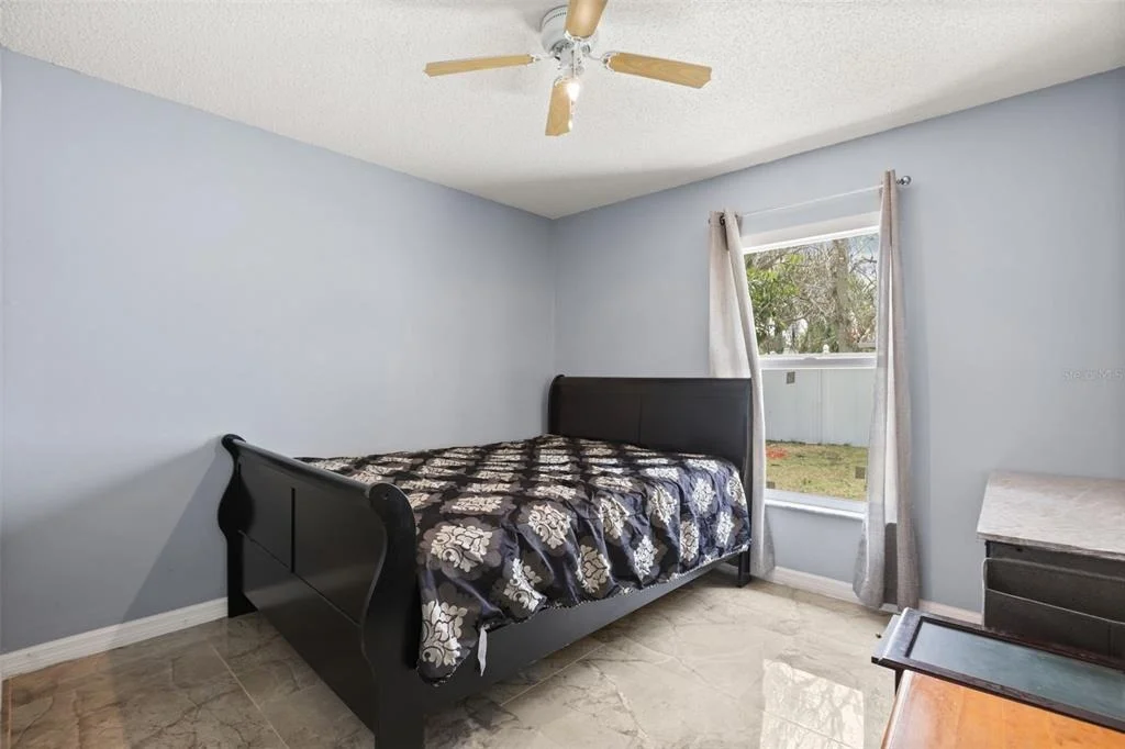 Photo of 329 LAKE DAISY LOOP