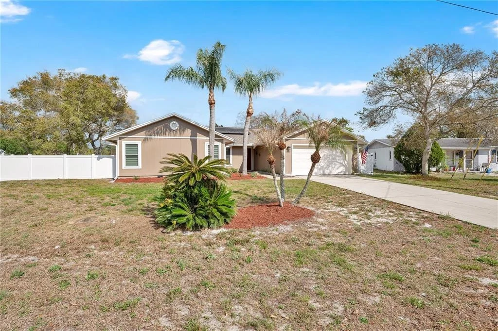 Photo of 985 HEMINGWAY DRIVE