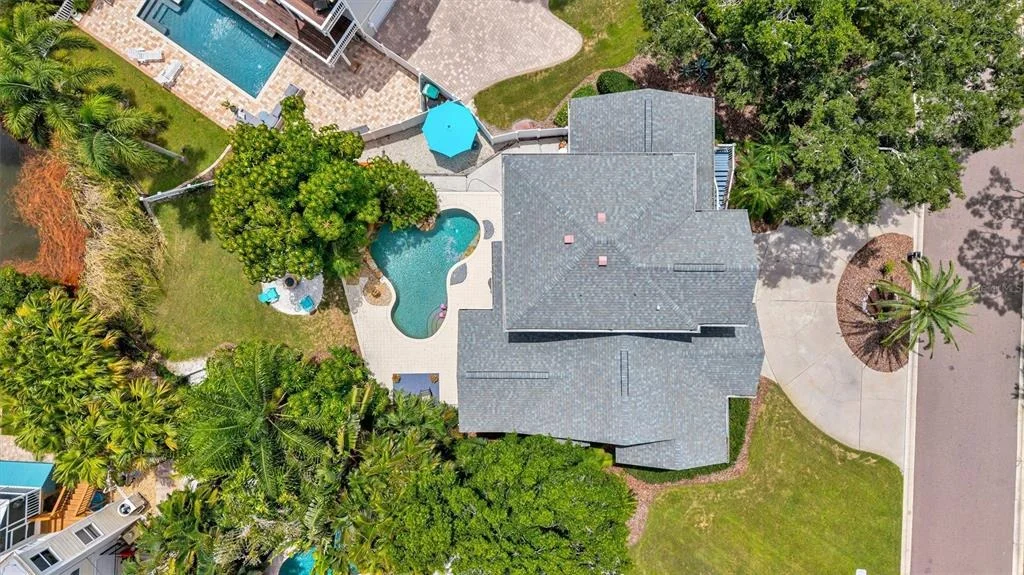 Photo of 760 SOUNDVIEW DRIVE