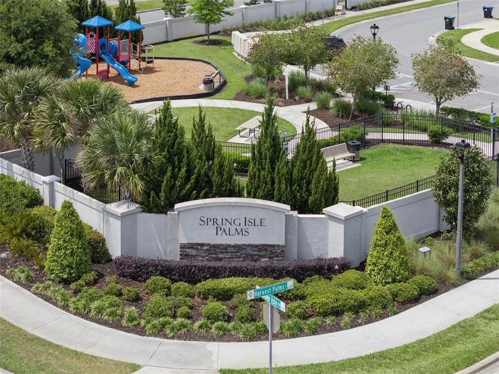 Photo of 896 SPRING PALMS LOOP