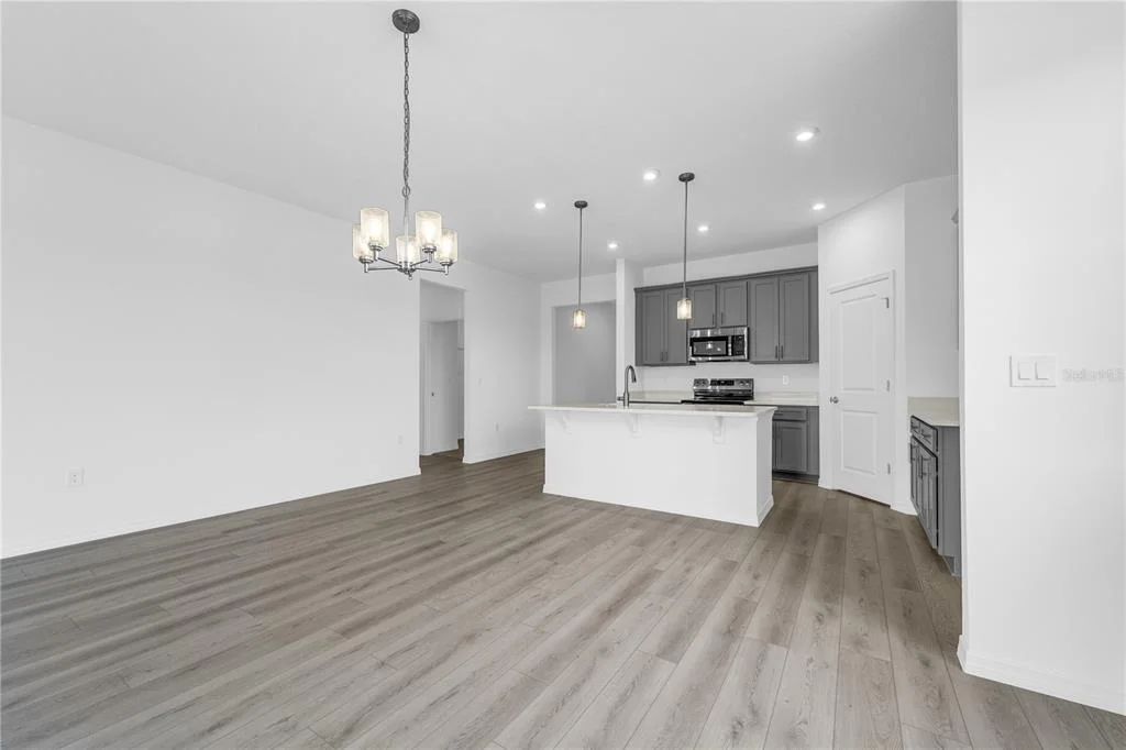 Photo of 1112 BANFF DRIVE NE