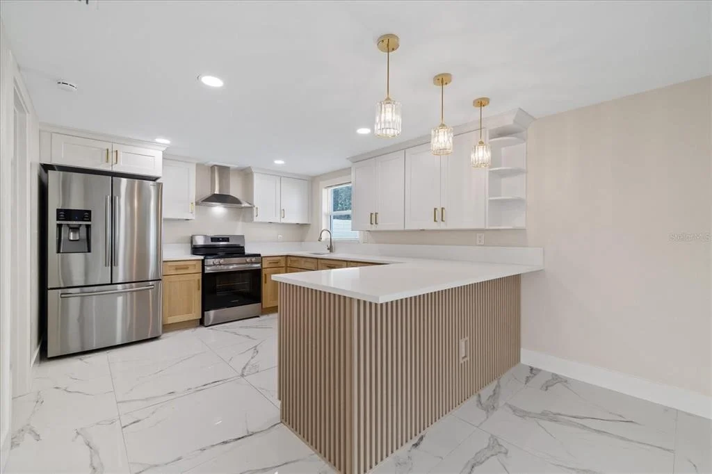Photo of 2229 ROSELAWN DRIVE