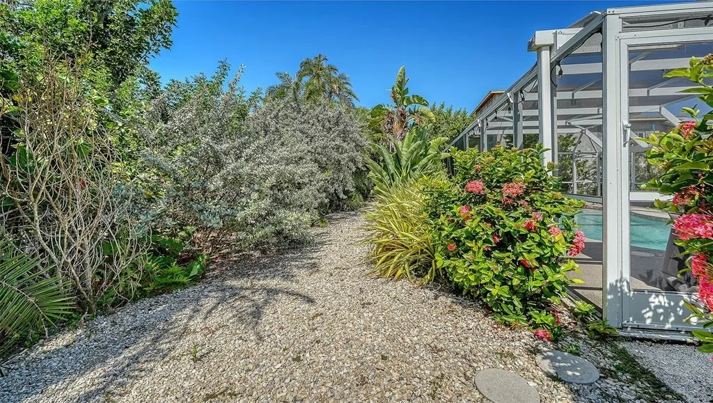 Photo of 602 BUTTONWOOD DRIVE