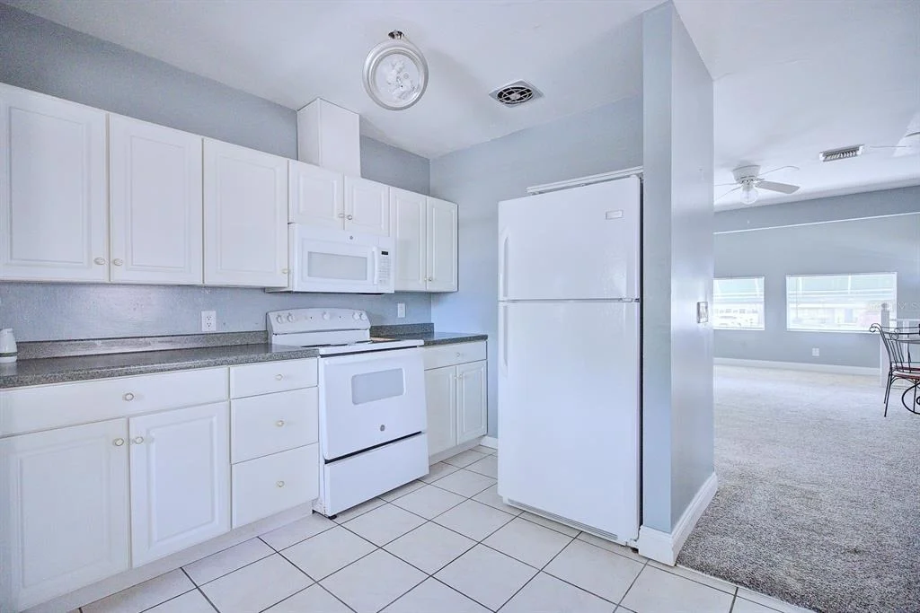 Photo of 121 BATES AVENUE SE