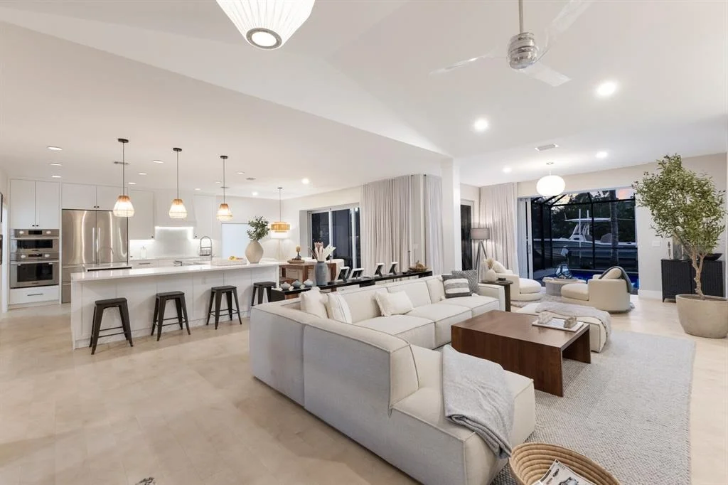 Photo of 238 ISLAND CIRCLE