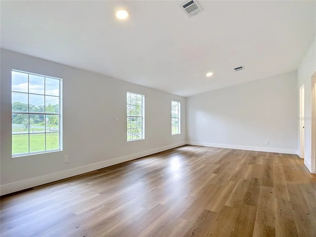 Photo of 9200 MERCURY DRIVE