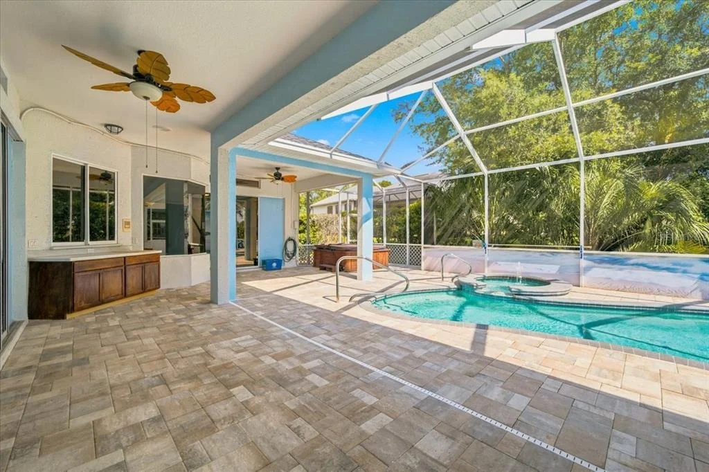 Photo of 8402 MAYBELLE DRIVE