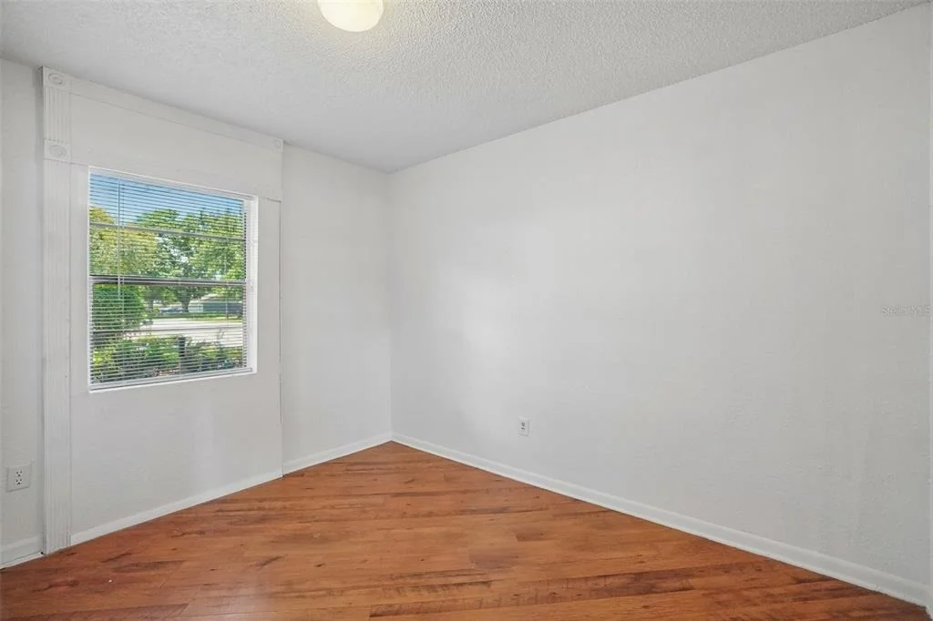 Photo of 222 LAKEVIEW DRIVE