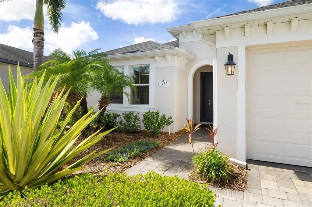 Photo of 332 CHANTILLY TRAIL