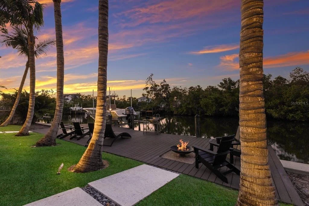 Photo of 238 ISLAND CIRCLE