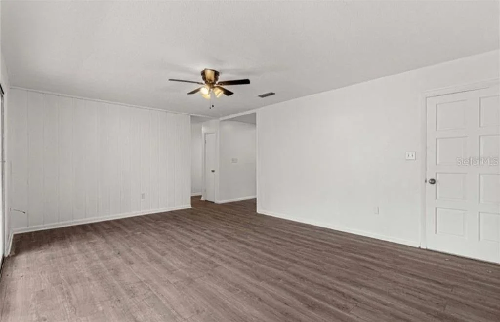 Photo of 46 LAKE COURT LOOP