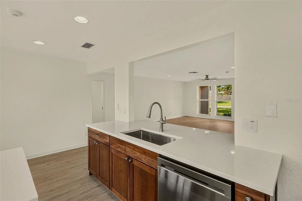 Photo of 833 TALLOWOOD DRIVE