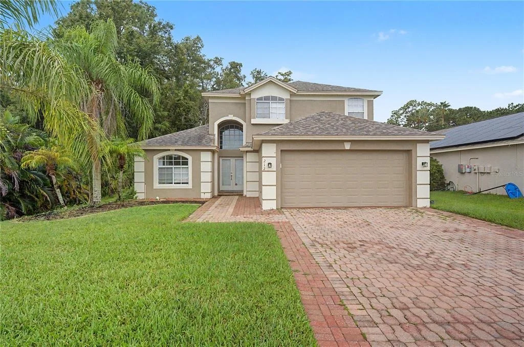 Photo of 212 ARBOR WOODS CIRCLE