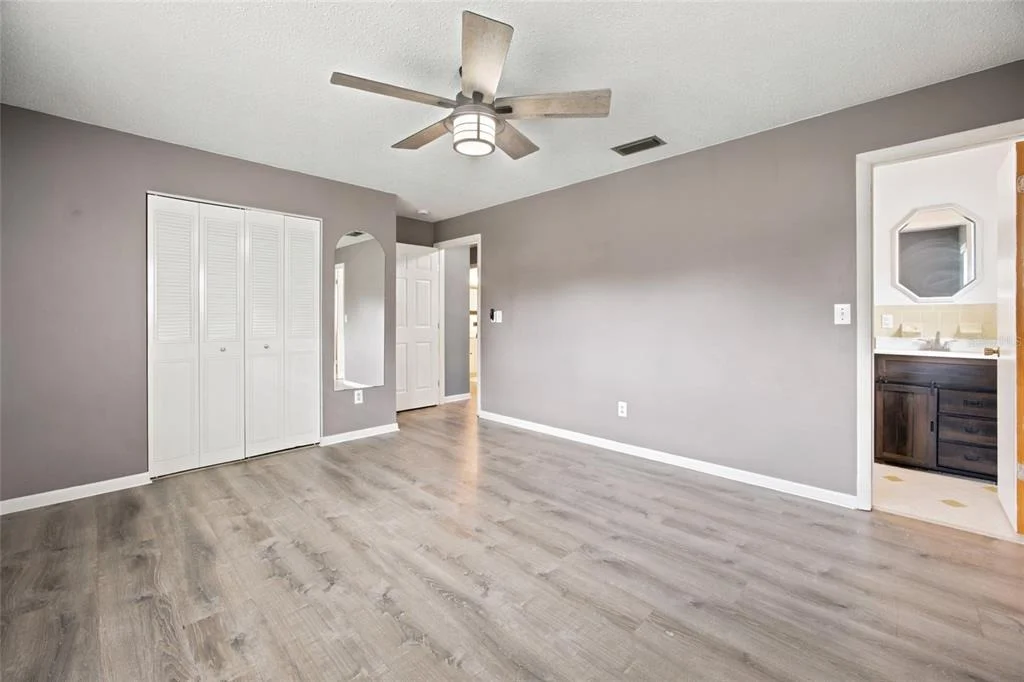 Photo of 3807 SE 8TH STREET