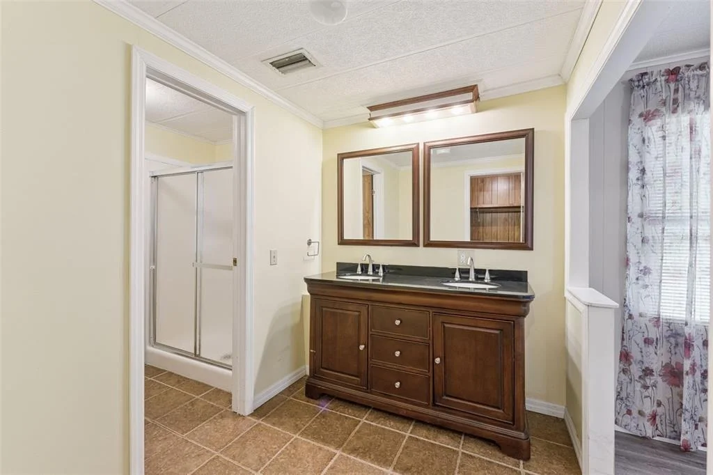 Photo of 314 LAKEVIEW DRIVE