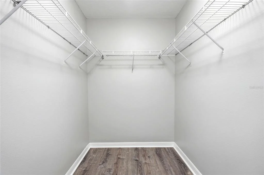 Photo of 909 MEADOW GLADE DRIVE