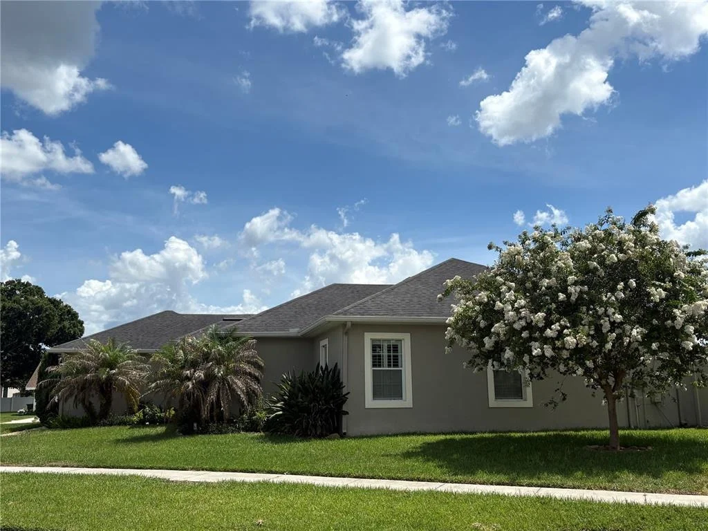 Photo of 2118 EDGEWATER CIRCLE