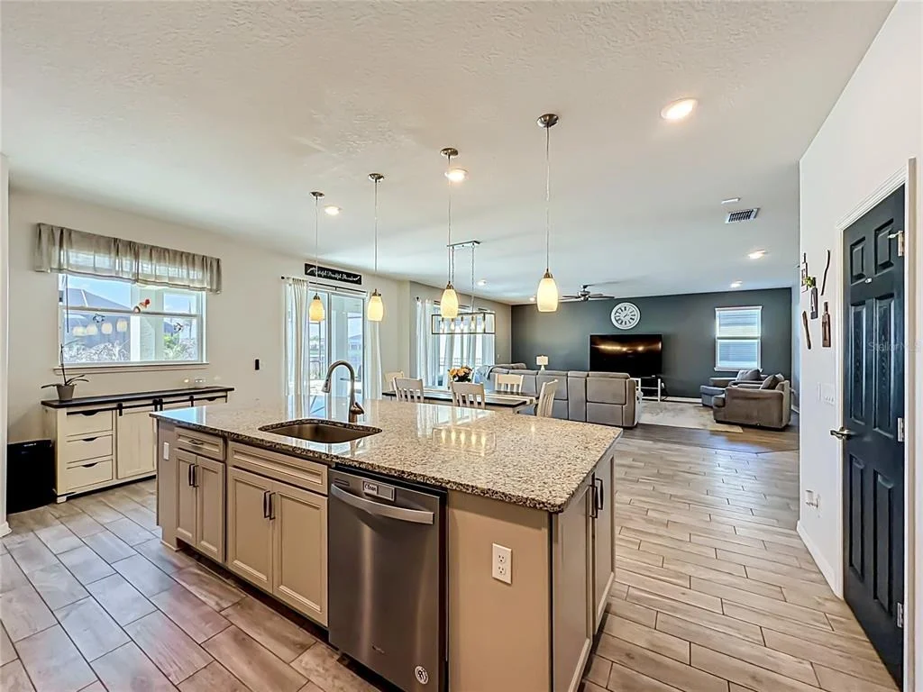 Photo of 2323 NUTHATCH STREET