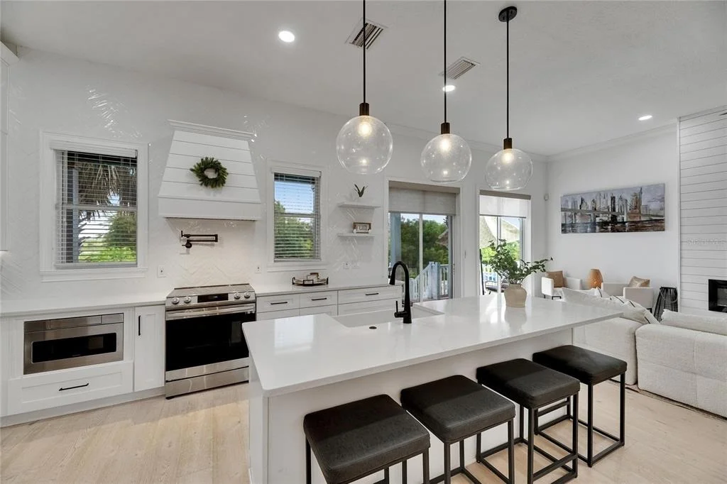 Photo of 6512 SIMONE SHORES CIRCLE