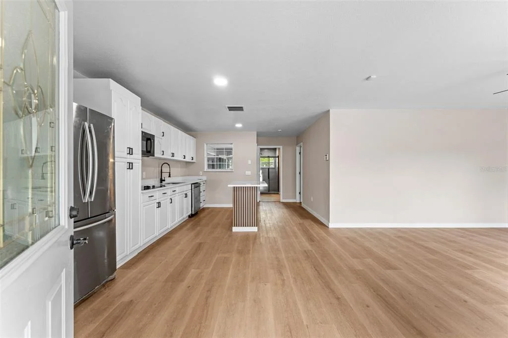 Photo of 5521 OAK STREET