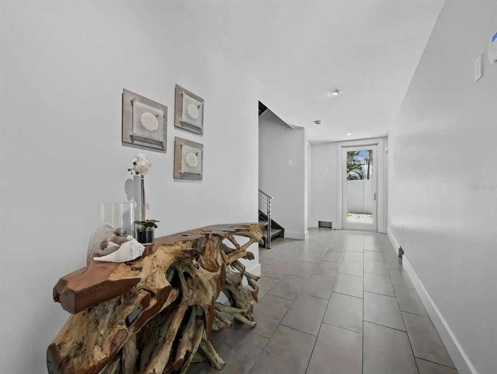 Photo of 471 ISLAND CIRCLE