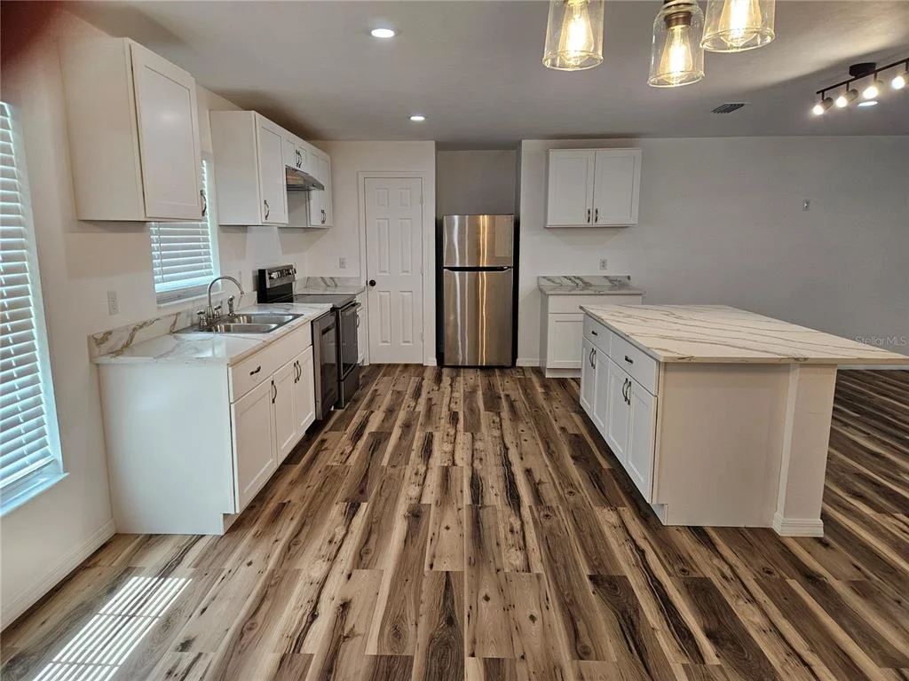 Photo of 51 NE 10TH STREET