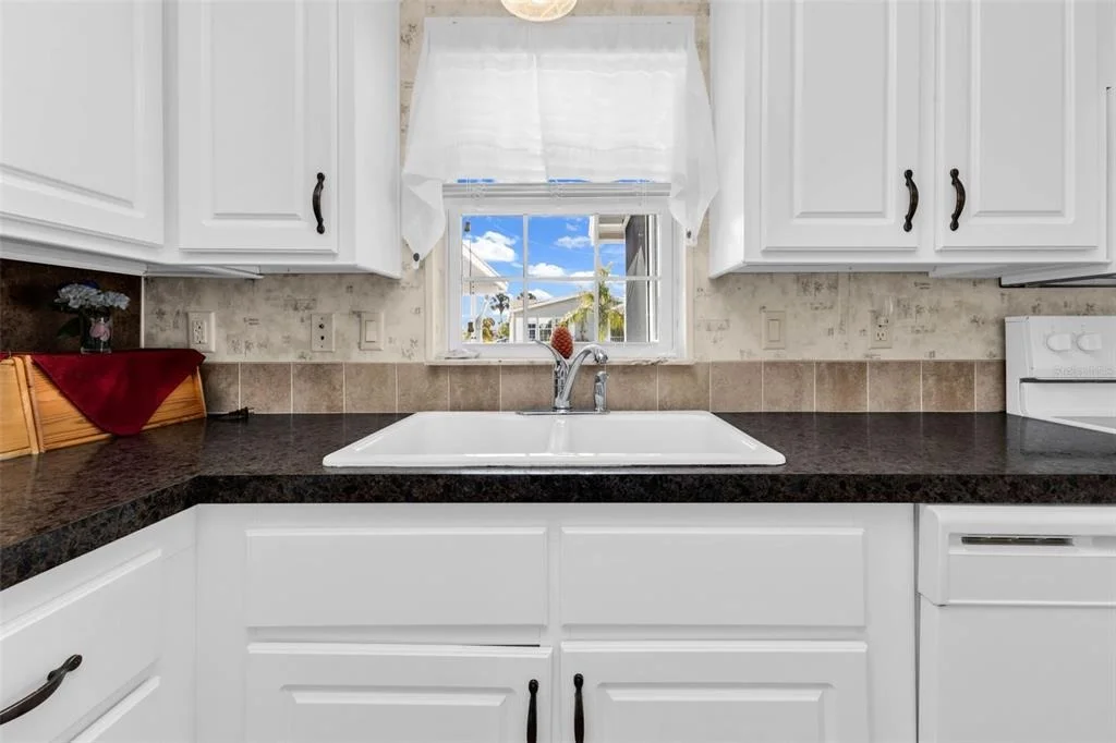 Photo of 634 LEISURE