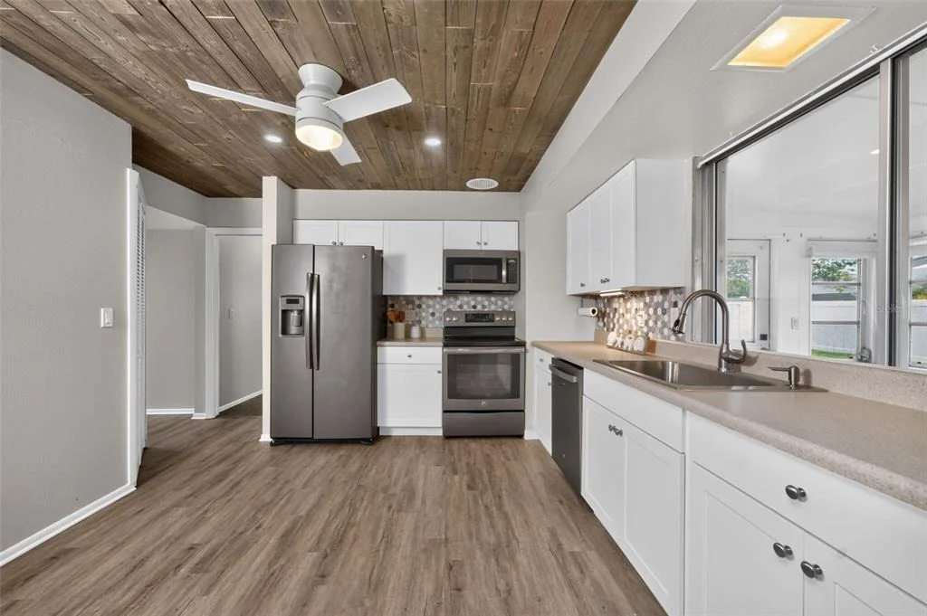 Photo of 559 MOUNT VERNON DRIVE