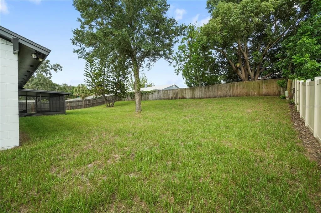 Photo of 1901 LAKEVIEW DRIVE
