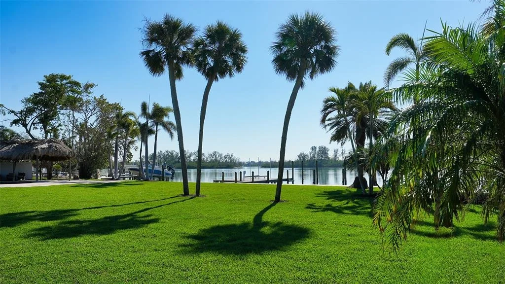 Photo of 684 FREELING DRIVE