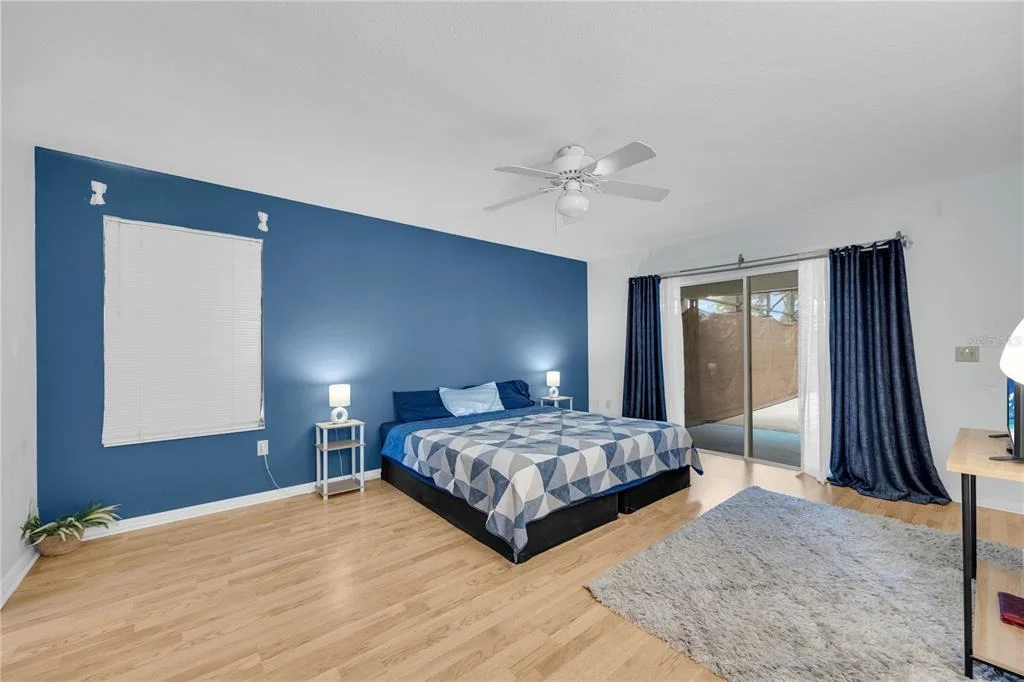 Photo of 170 OAK VIEW CIRCLE