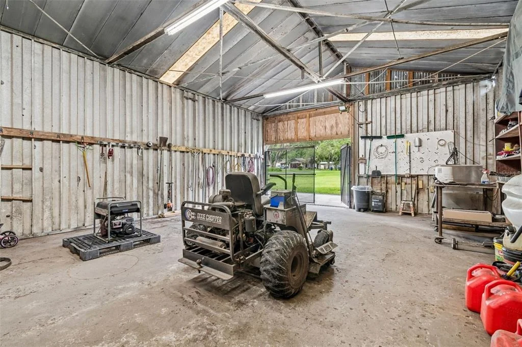 Photo of 6325 OAKVIEW LANE