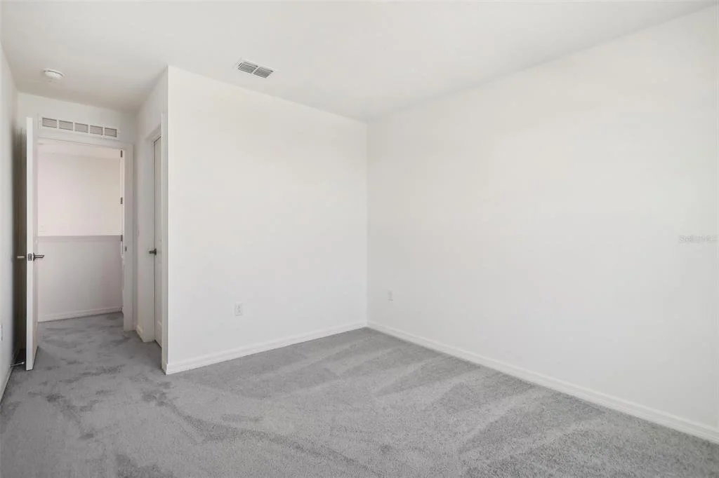 Photo of 777 CASTLEFORD AVENUE NE