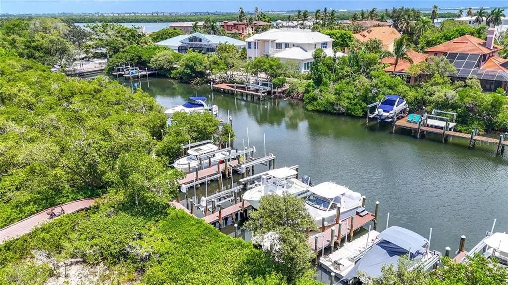 Photo of 6330 LAGUNA DRIVE