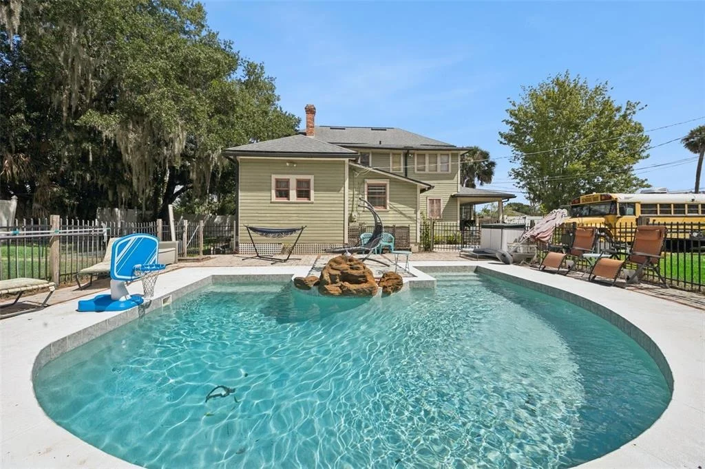 Photo of 2201 CELERY AVENUE