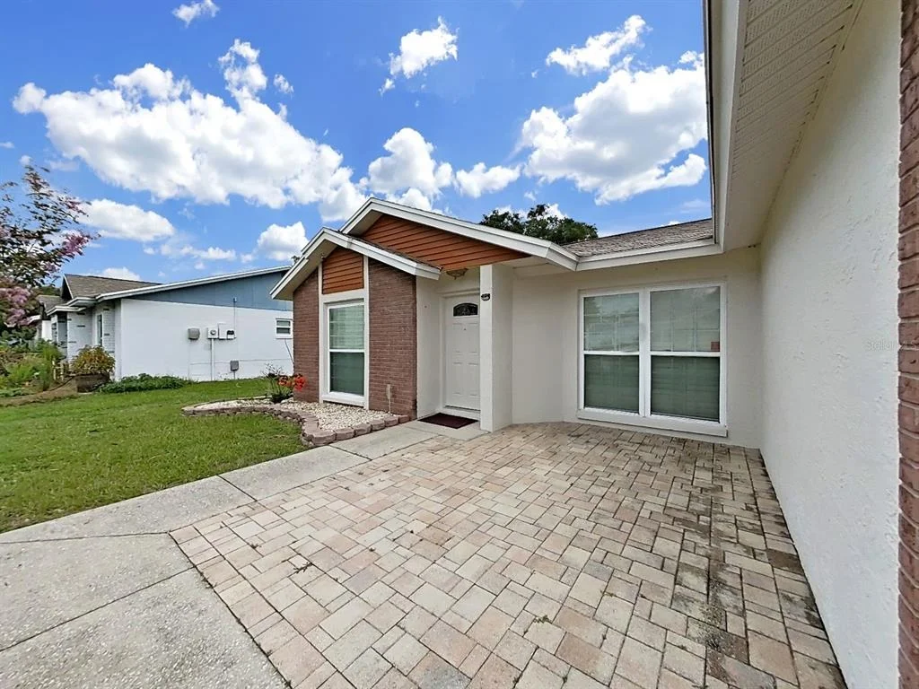 Photo of 726 STILLVIEW CIRCLE