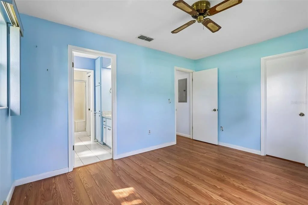 Photo of 21 ABERDEEN CIRCLE