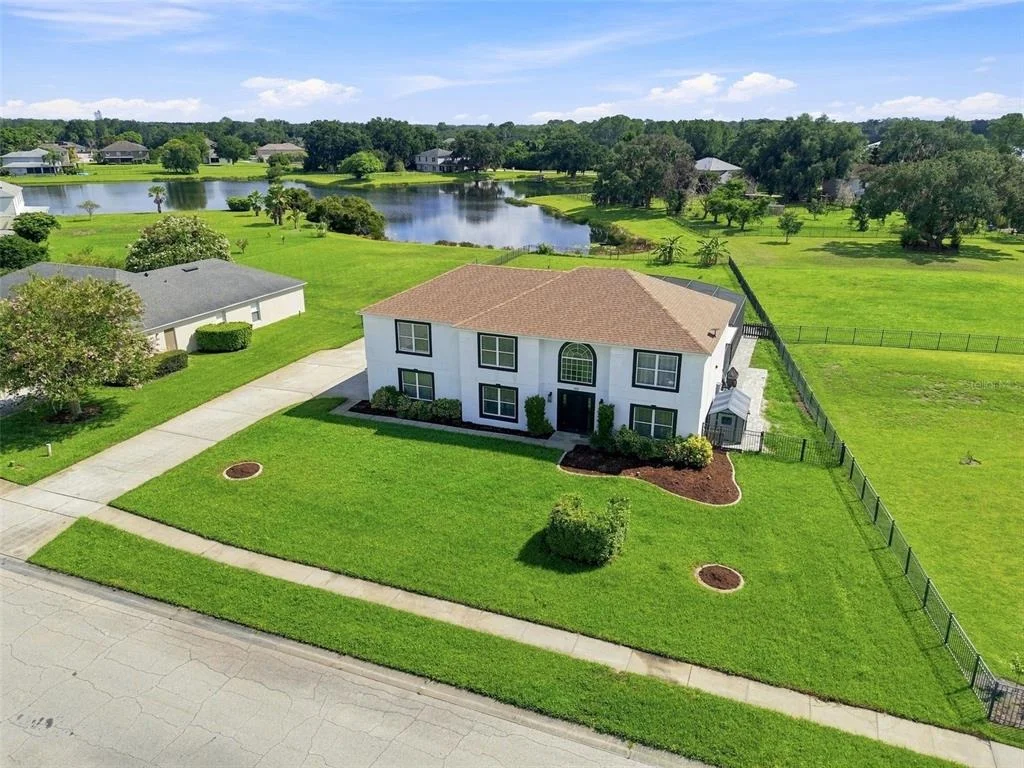 Photo of 6113 WATERFIELD WAY