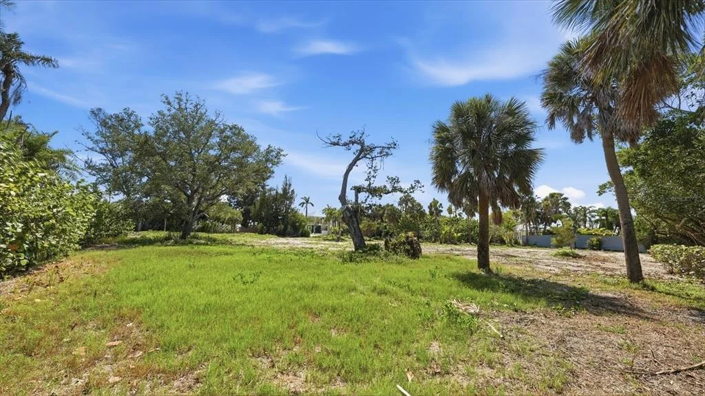 Photo of 7723 SANDERLING ROAD