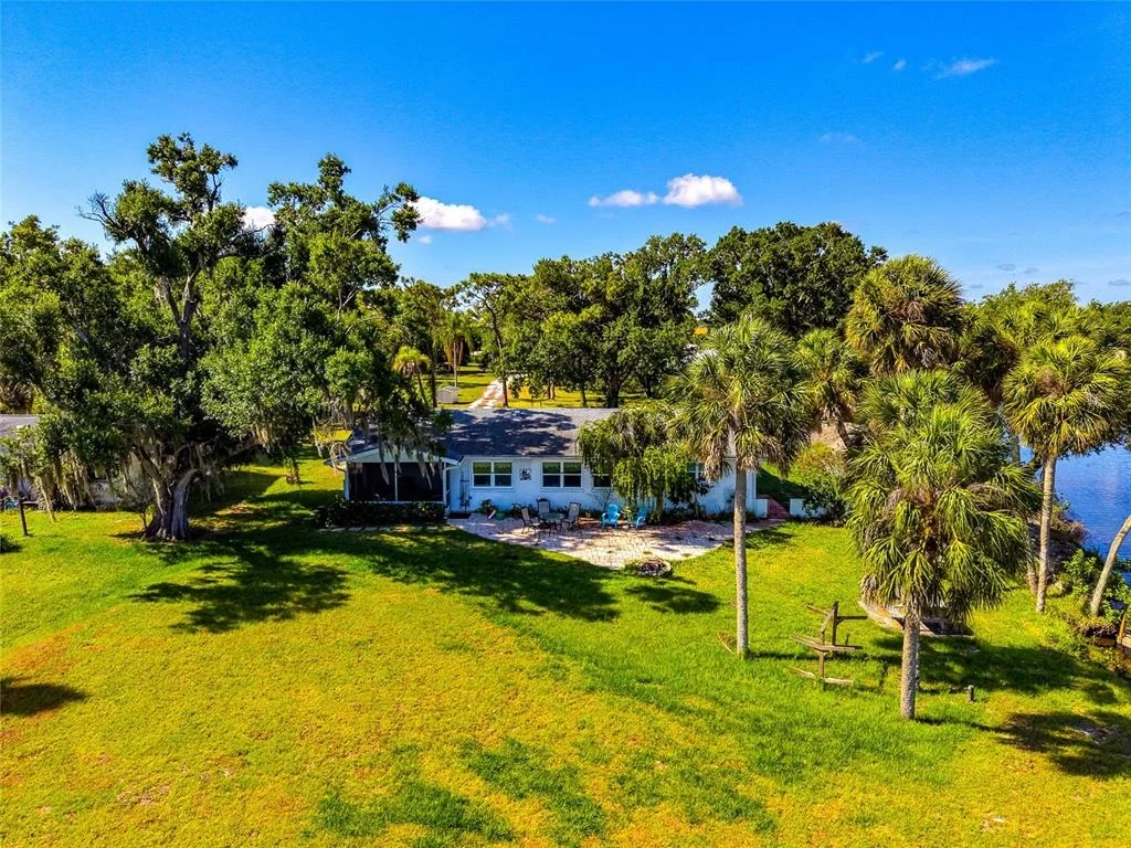 Photo of 11903 UPPER MANATEE RIVER ROAD