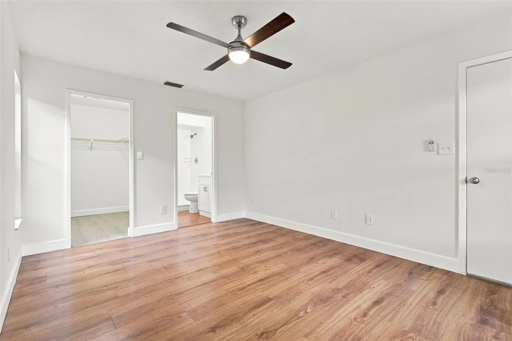 Photo of 723 OAK MANOR CIRCLE