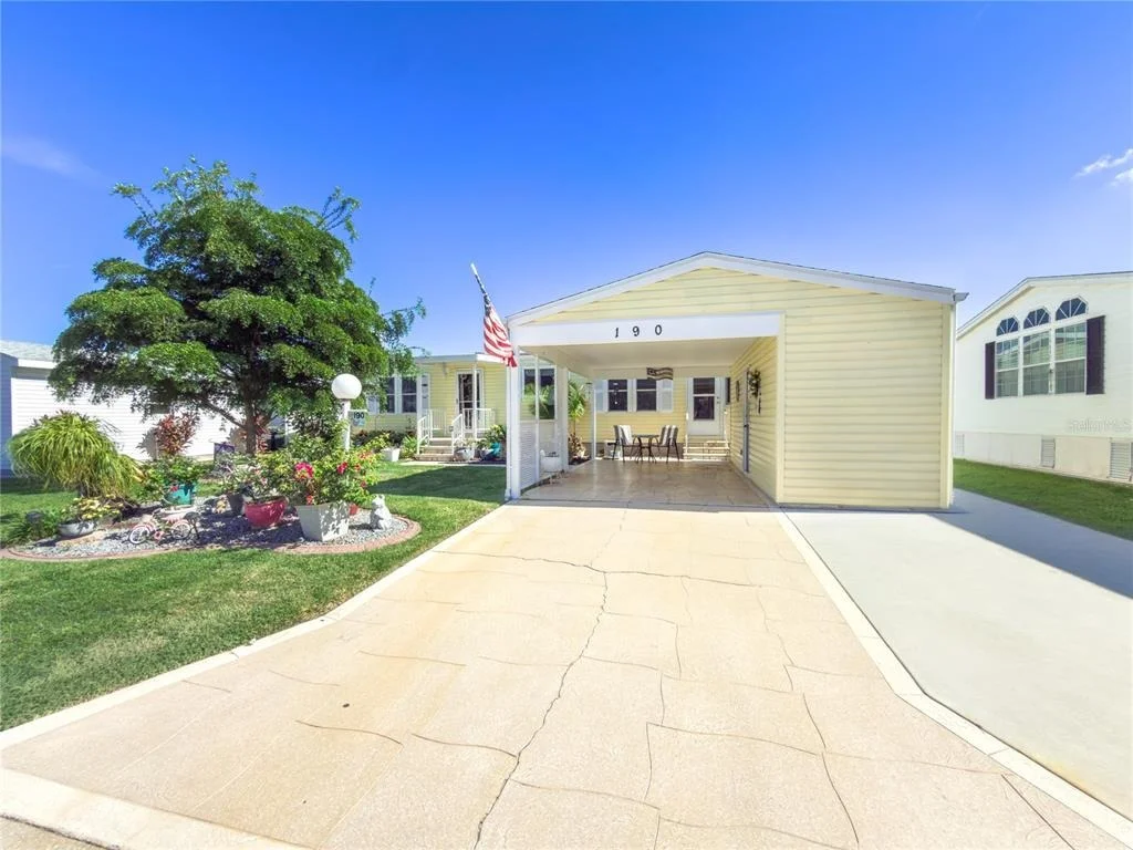 Photo of 190 NIGHTINGALE CIRCLE