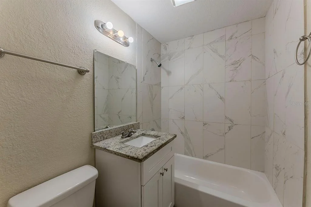 Photo of 1007 EMERALDA ROAD